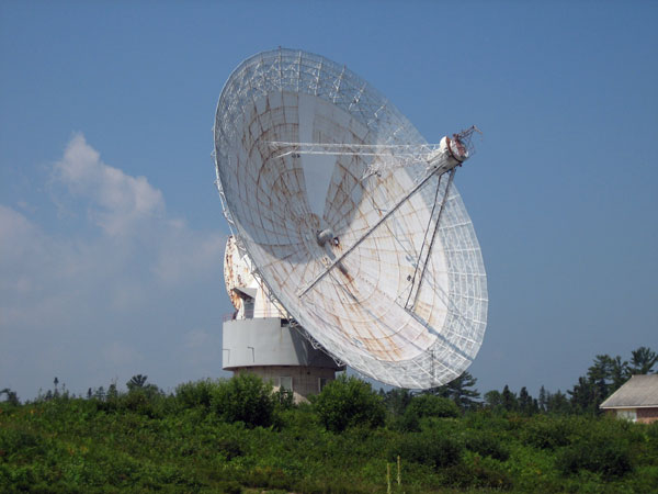 The 46 metre radio telescope at the Algonquin Radio Observatory