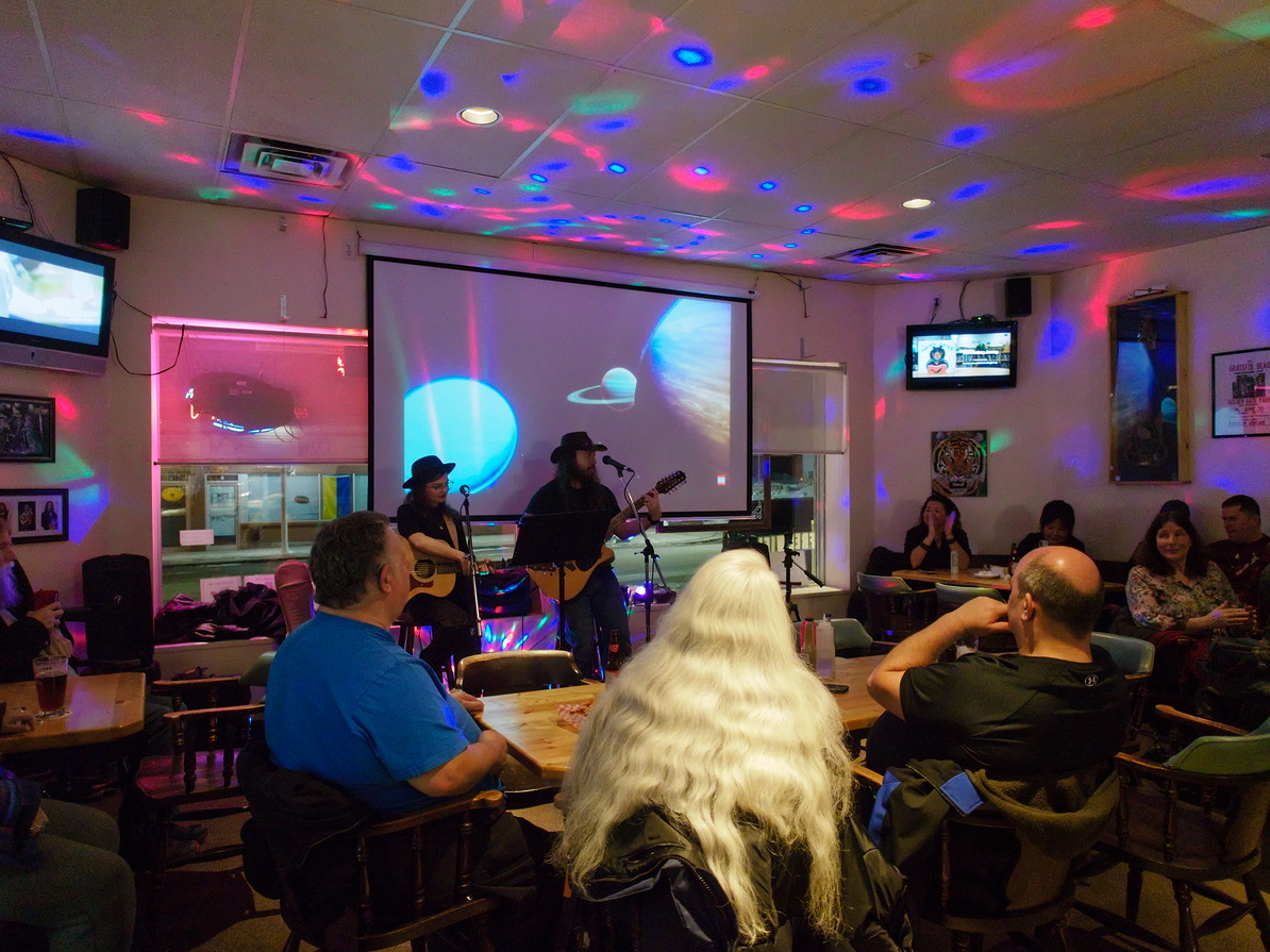 The Long and Short at Long Shots Sports Cafe in Deep River 20230128