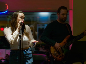 Open mic at Long Shots Sports Cafe in Deep River  20230228