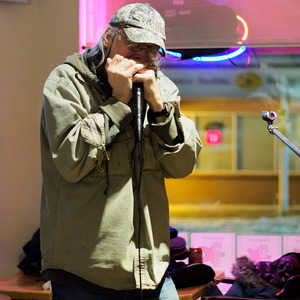 Open mic at Long Shots Sports Cafe in Deep River  20230228