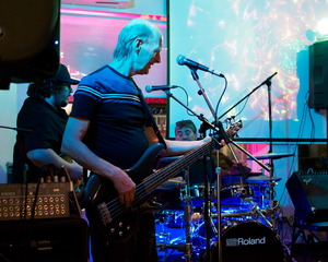 The Lonesome Dreamers perform at Long Shots Sports Cafe in Deep River  20230408