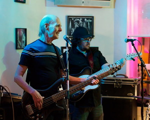 The Lonesome Dreamers perform at Long Shots Sports Cafe in Deep River  20230408