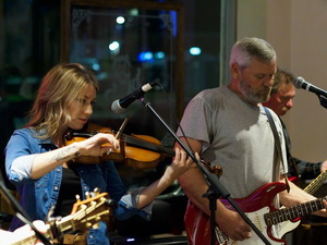 The Laurentian Hillbillies perform at Long Shots Sports Cafe in Deep River  20230527