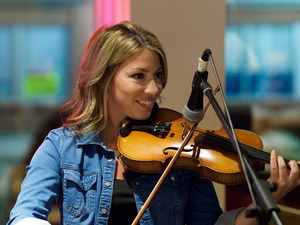 The Laurentian Hillbillies perform at Long Shots Sports Cafe in Deep River  20230527