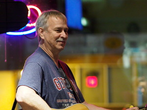 The Laurentian Hillbillies perform at Long Shots Sports Cafe in Deep River  20230527