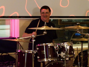 Lock Stock and Barrel perform at Long Shots Sports Cafe in Deep River  20230610