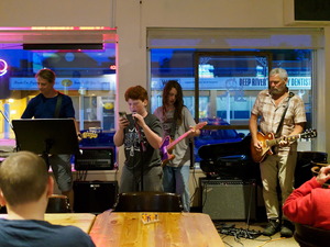 Open mic at Long Shots Sports Cafe in Deep River  20230711