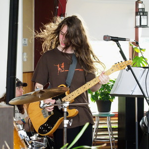 Rudi Urbach Trent Cluff perform at The Hexagon  20230728