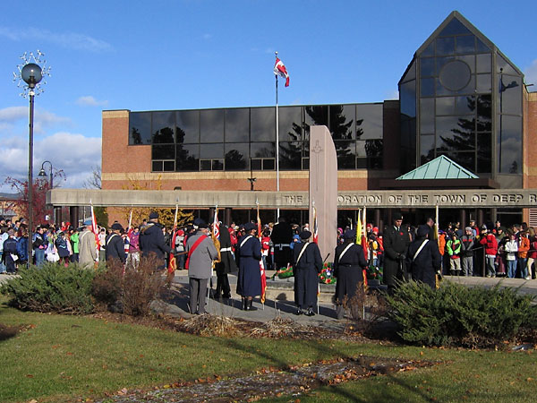 Remembrance Day ceremonies Deep River 2004