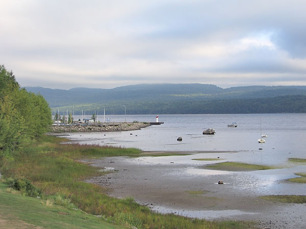 Low water levels on the Ottawa River at Deep River