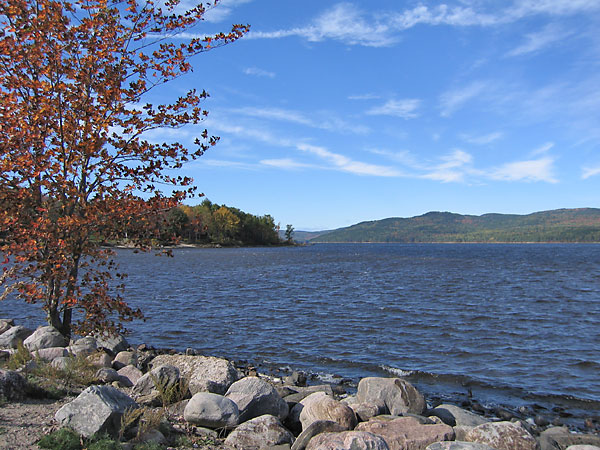 looking up river from the Deep River pier