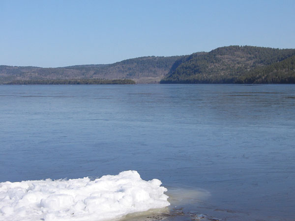 Cat Ice at Point Alexander on the Ottawa River