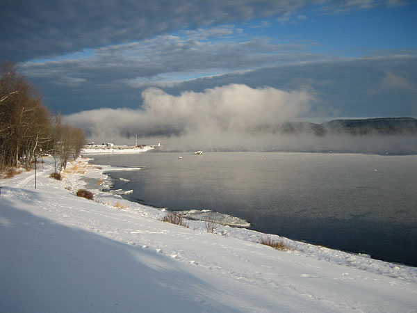 morning mist along Deep River Waterfront