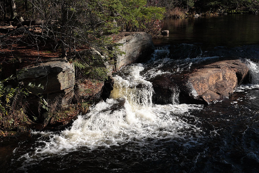 Madawaska River along the Highland Hiking Trail in Algonquin Park
